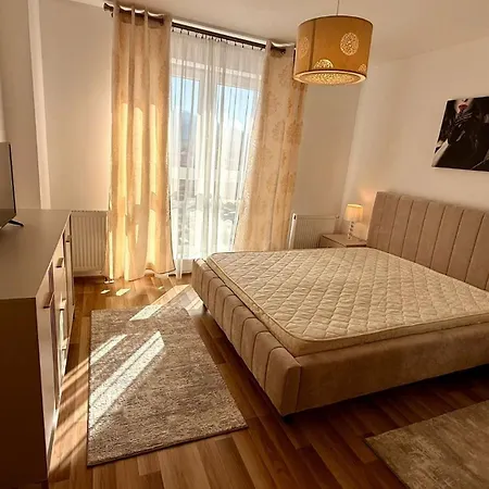Family Coresi Mall Apartmán Brašov